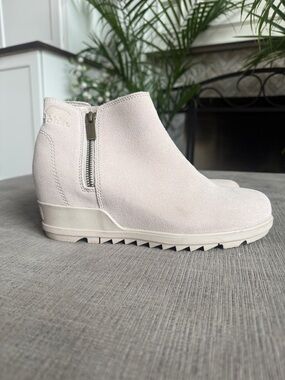 Light Pink Suede Wedge Ankle Boot with Side Zip 9